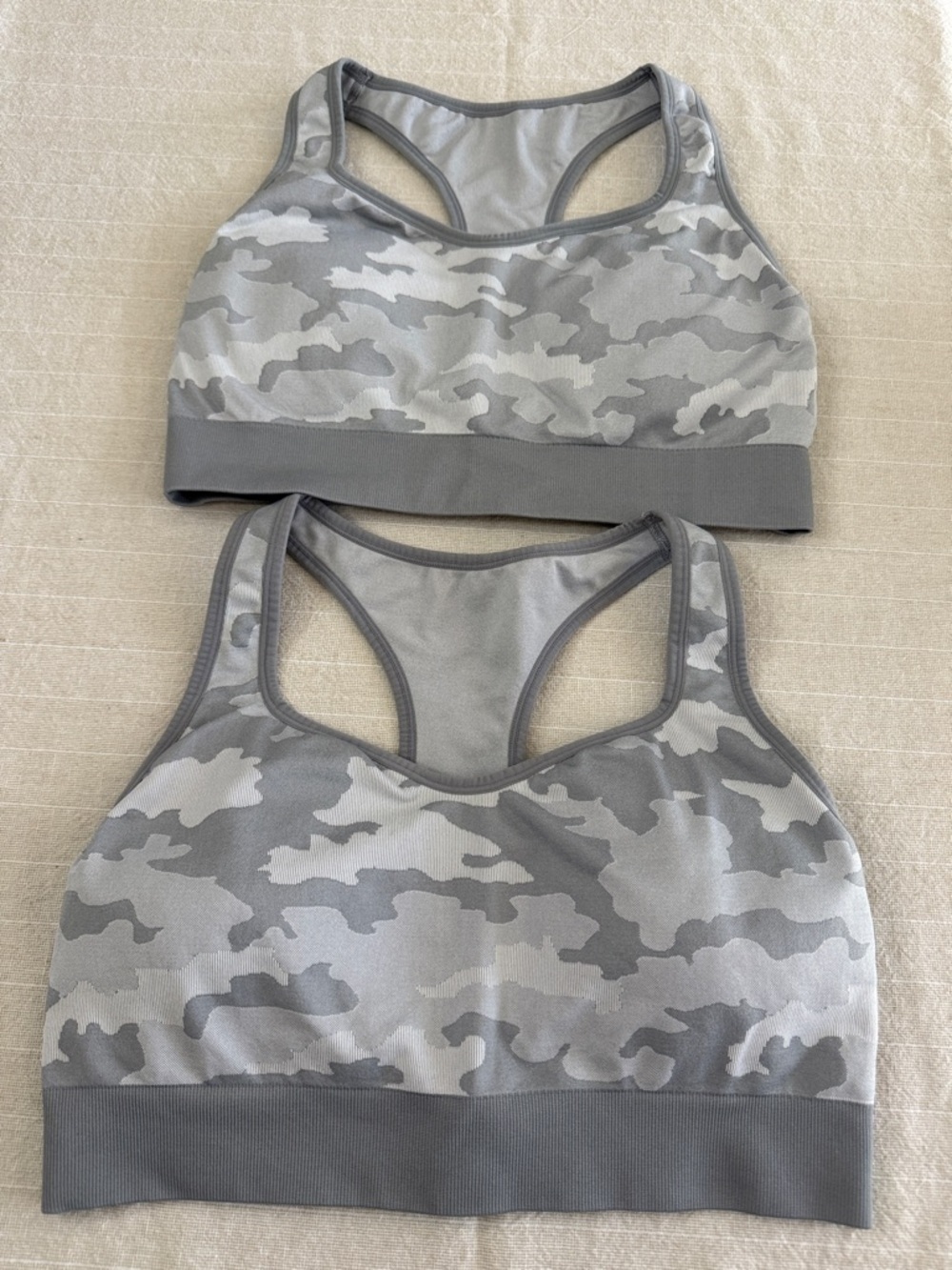 Member’s Mark Seamless Sports Bra Bundle 2 Pack XXL Gray Camo Racerback